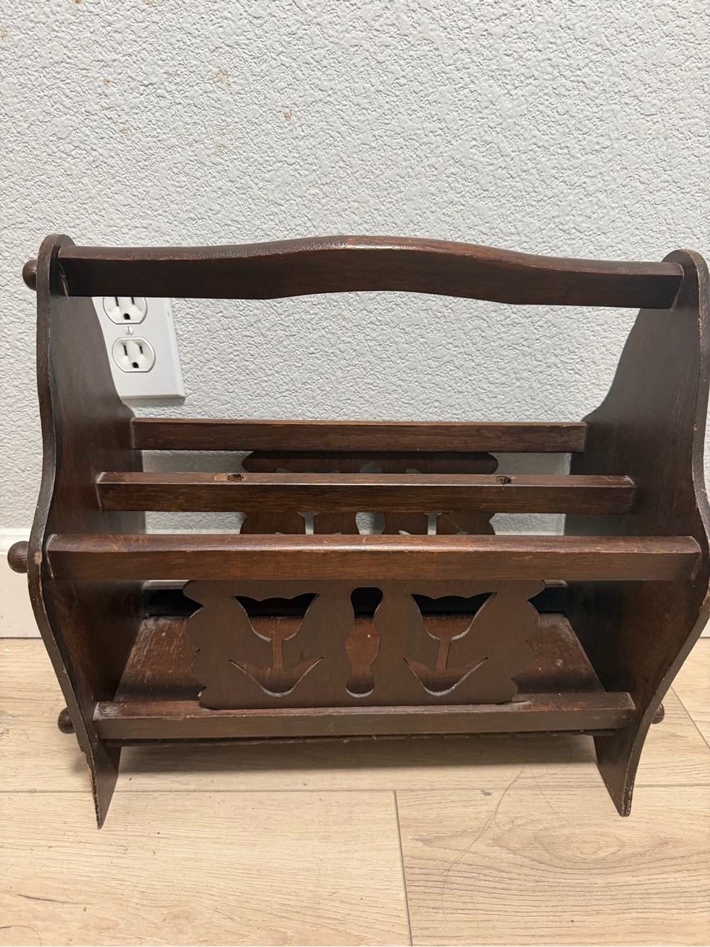 Vintage Wooden Magazine Rack Carry Caddy in Dark Brown